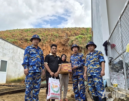 Units accelerate “Quang Trung Campaign” to support disaster-affected residents